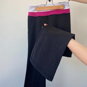 Lululemon Mid Rise Bootcut Leggings  - Size 4